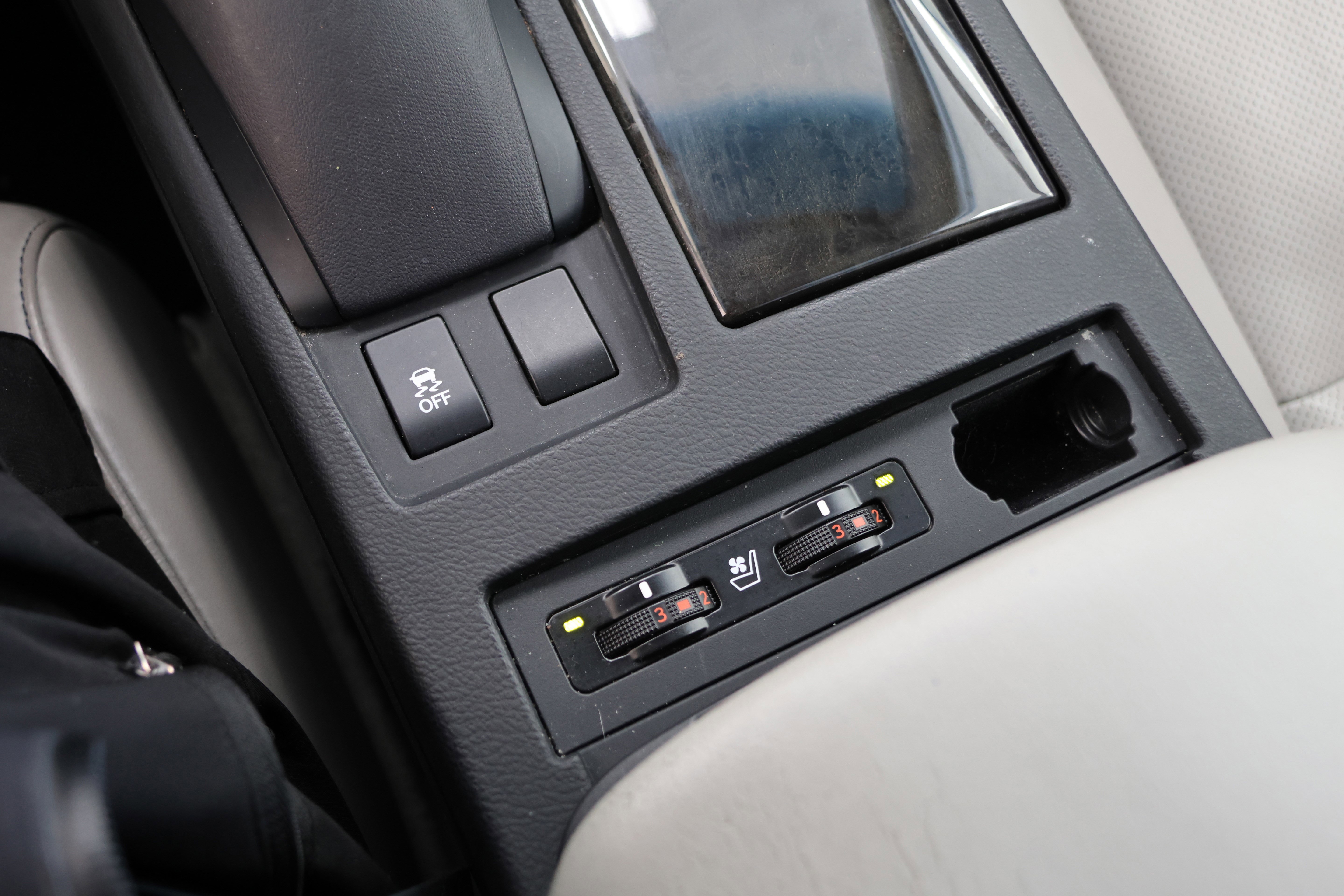 Used 2013 Lexus RX 350 w/ Navigation Pkg image 30