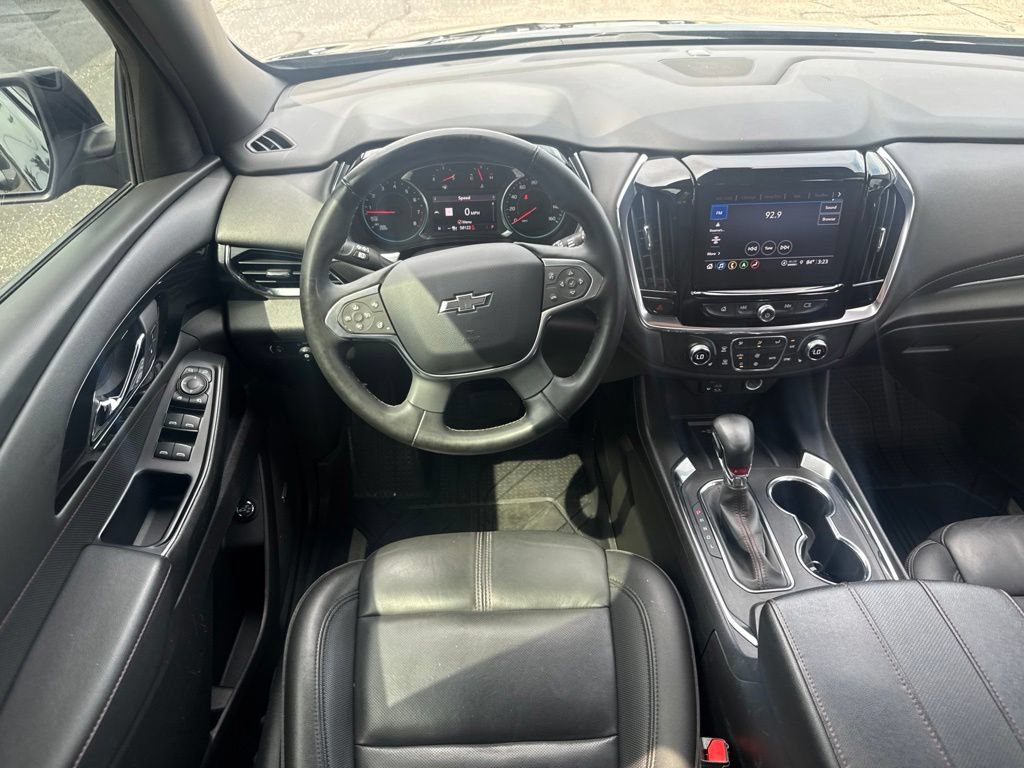 Used 2023 Chevrolet Traverse RS w/ LPO, Floor Liner Package FWD image 29