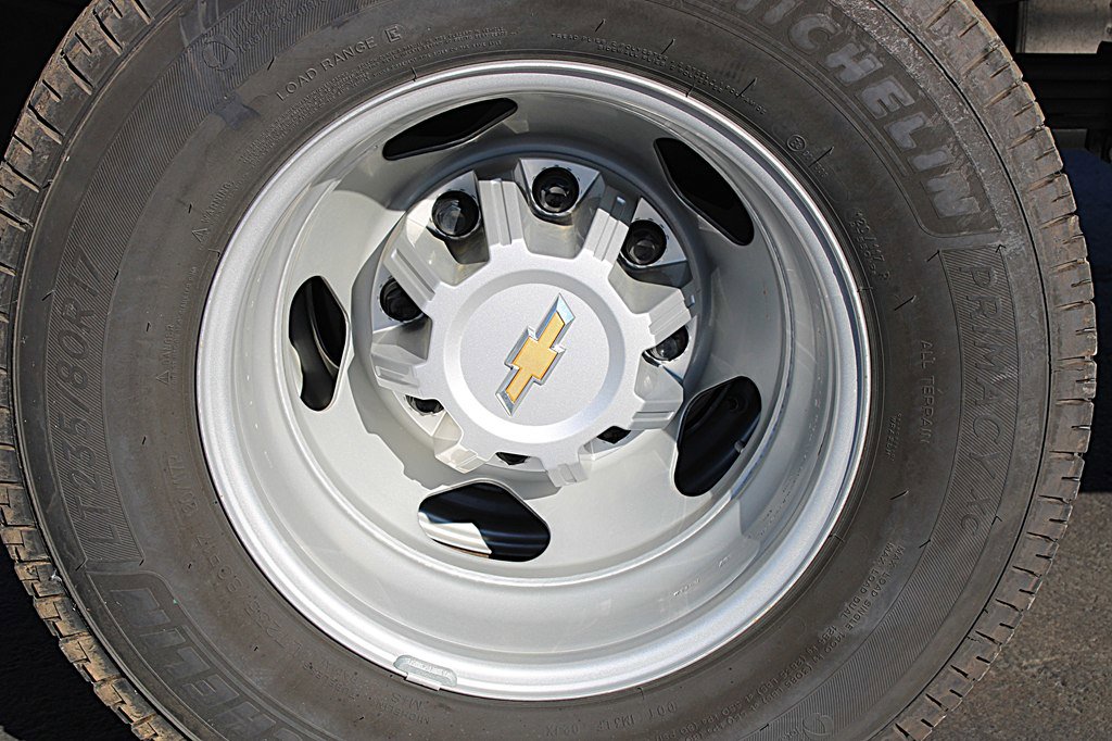 Used 2024 Chevrolet Silverado 3500 W/T w/ Snow Plow Prep Package image 34