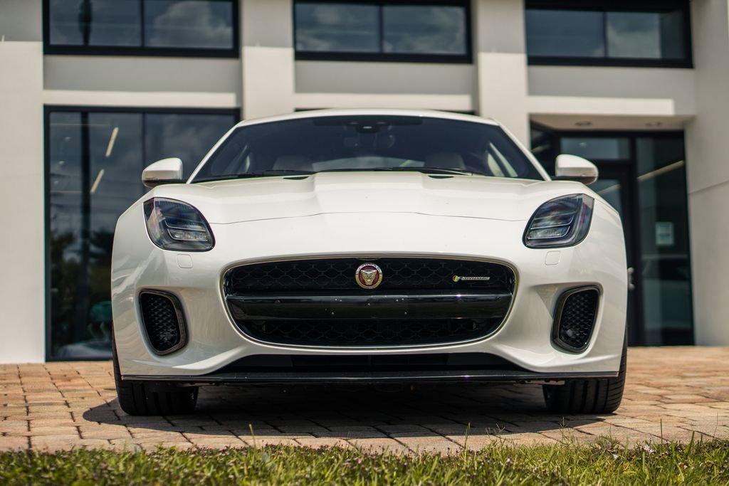 Used 2020 Jaguar F-TYPE R-Dynamic image 8