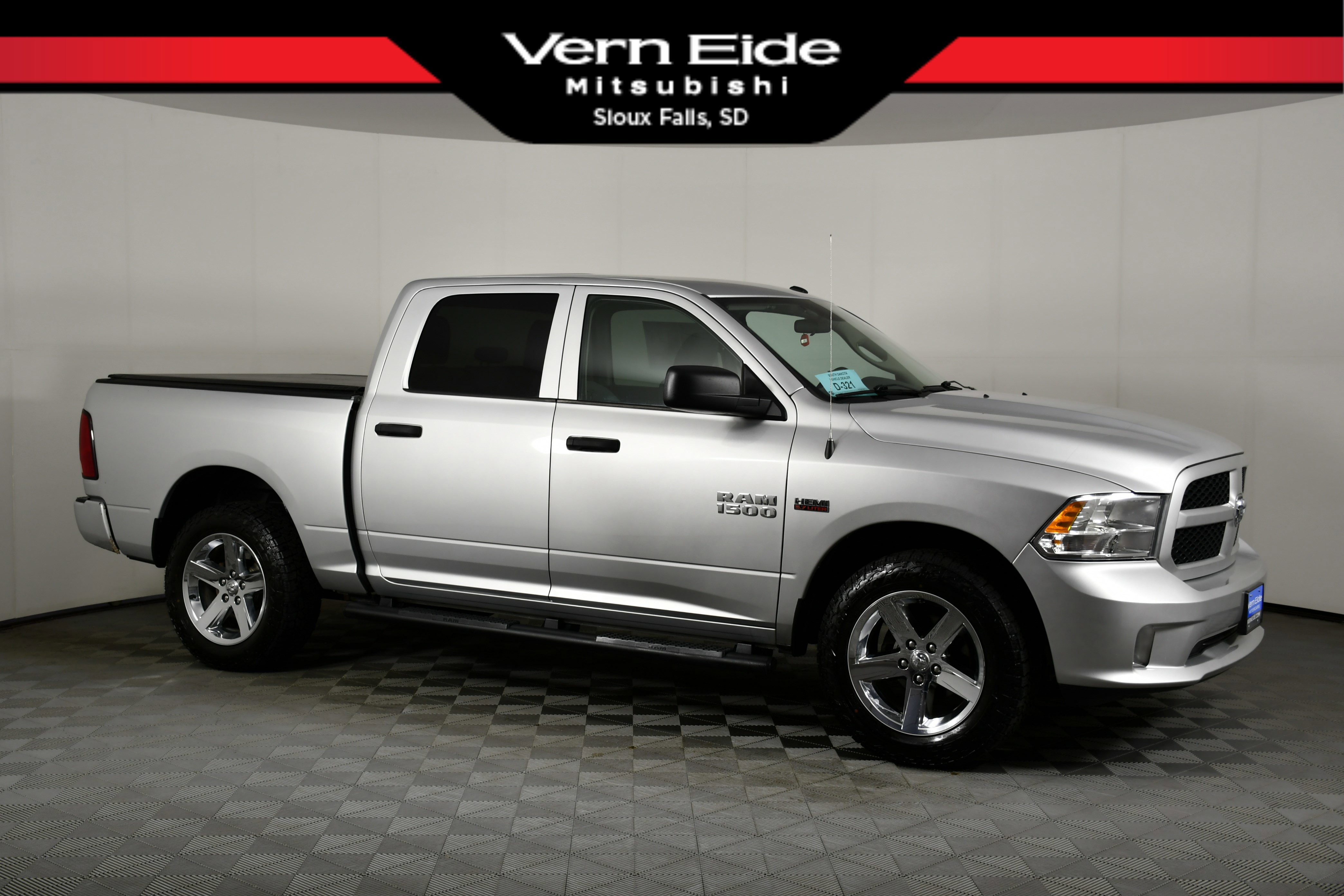 Used 2017 RAM 1500 Express w/ Express Value Package image 1