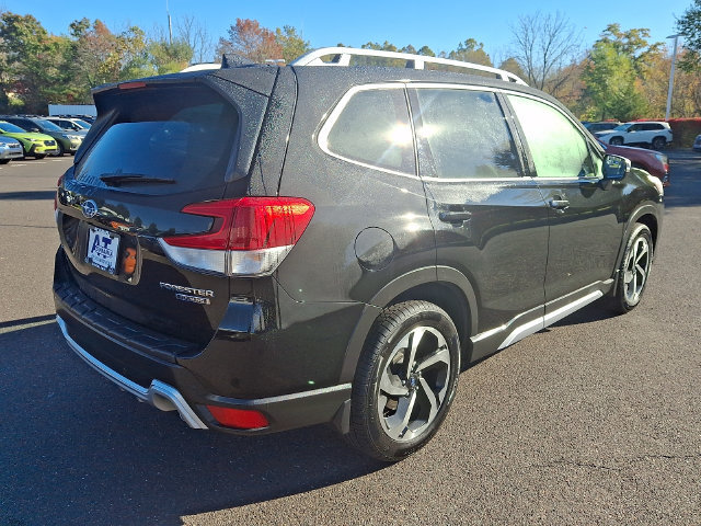 Certified 2023 Subaru Forester Touring AWD/4WD image 6