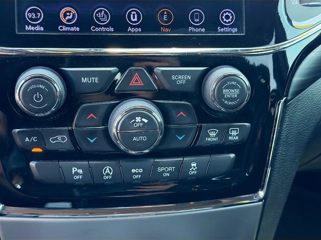 Used 2020 Jeep Grand Cherokee Altitude RWD image 32