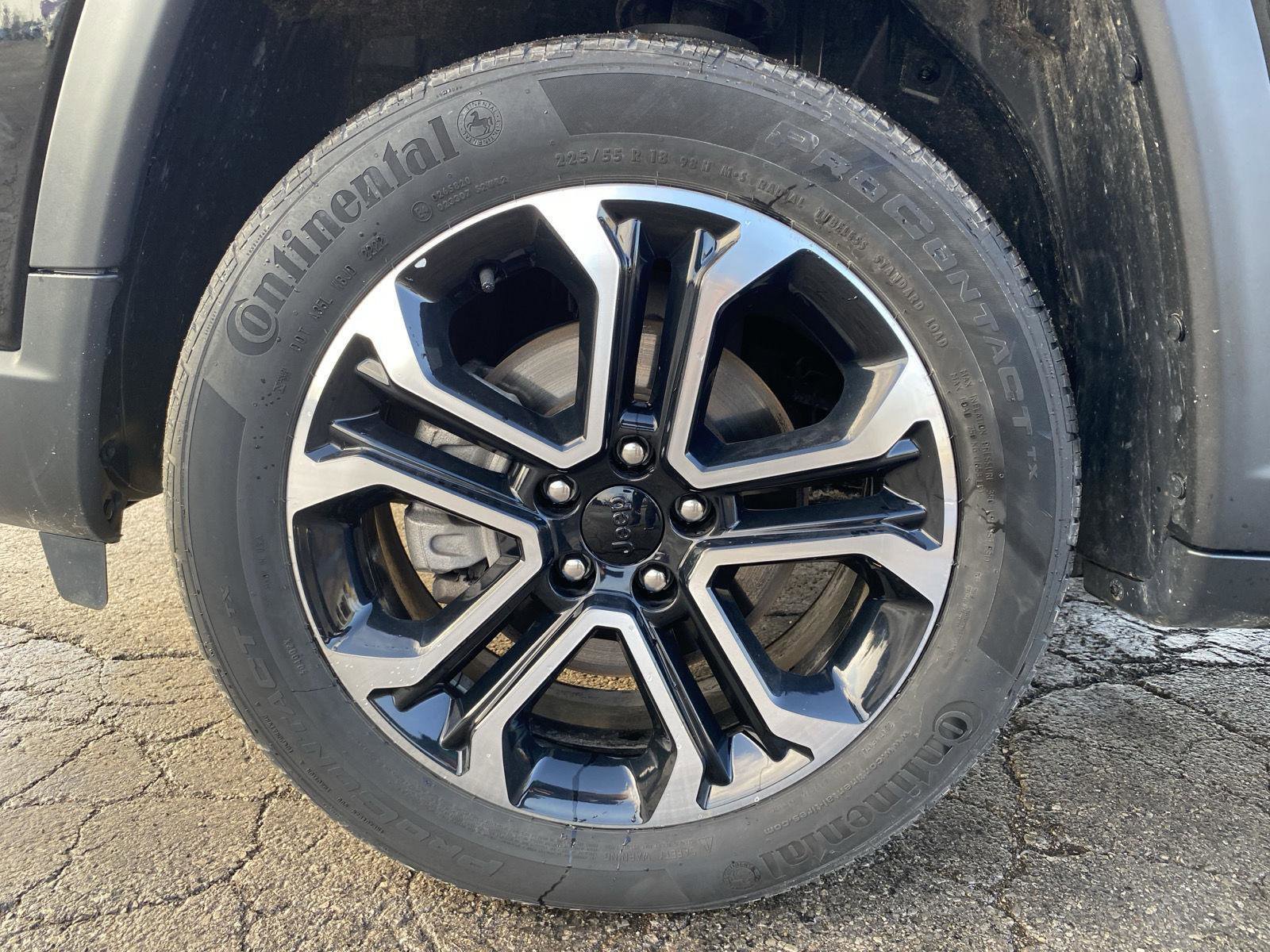 Used 2022 Jeep Compass Limited image 32