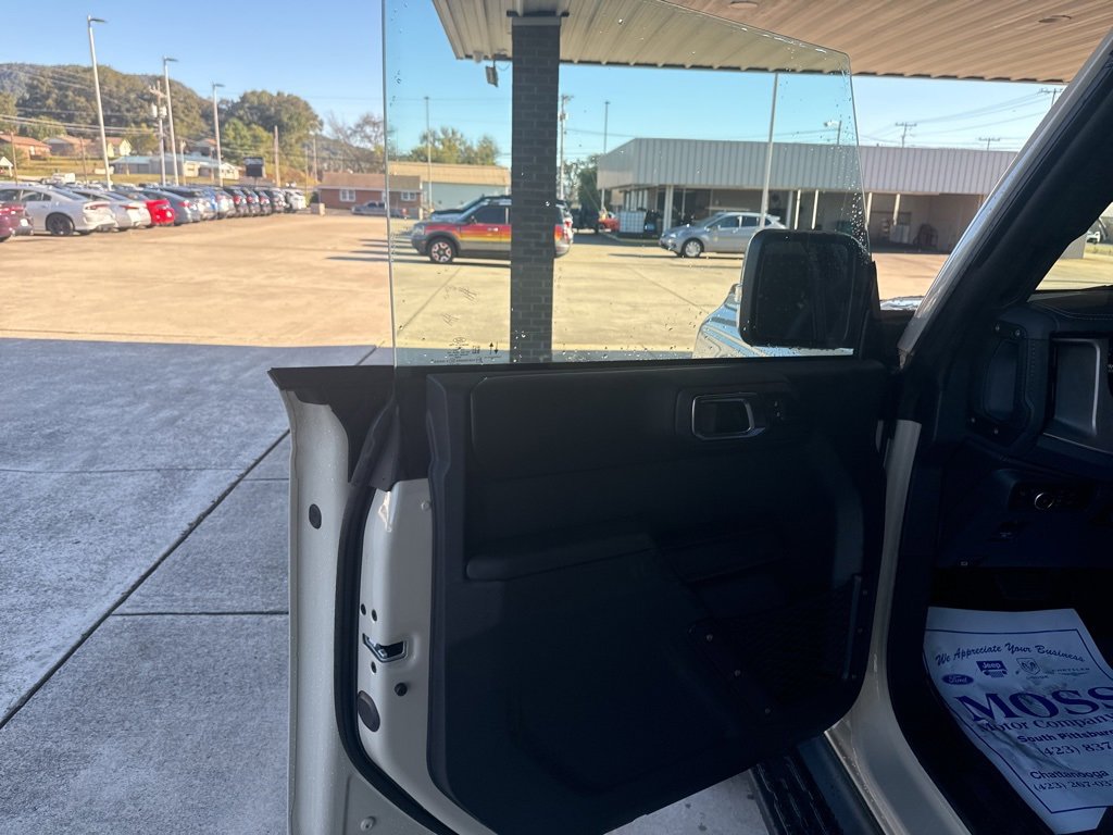 New 2025 Ford Bronco Outer Banks w/ Sasquatch Package image 18