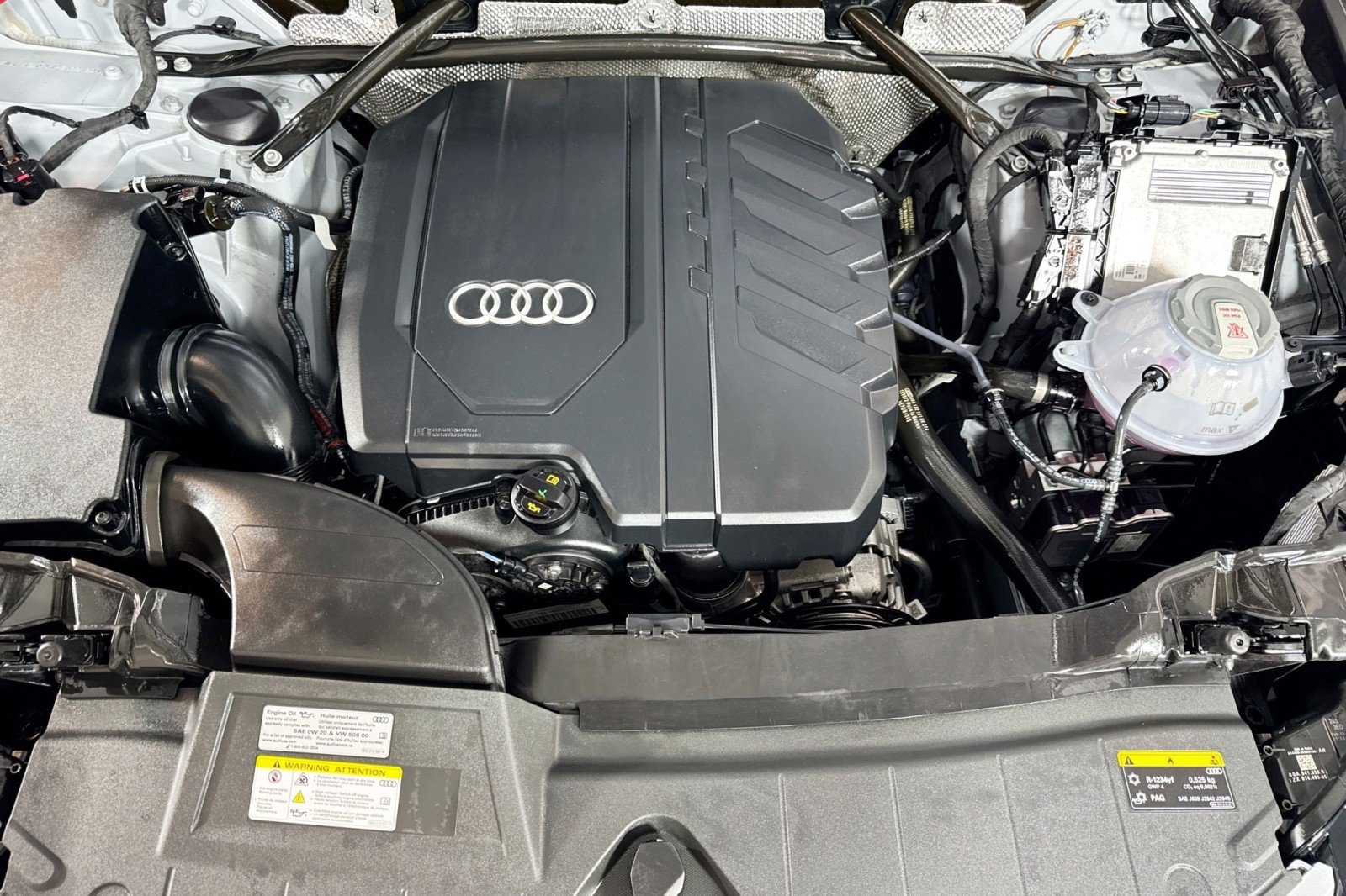 Used 2023 Audi Q5 2.0T Premium w/ Convenience Package AWD/4WD image 29