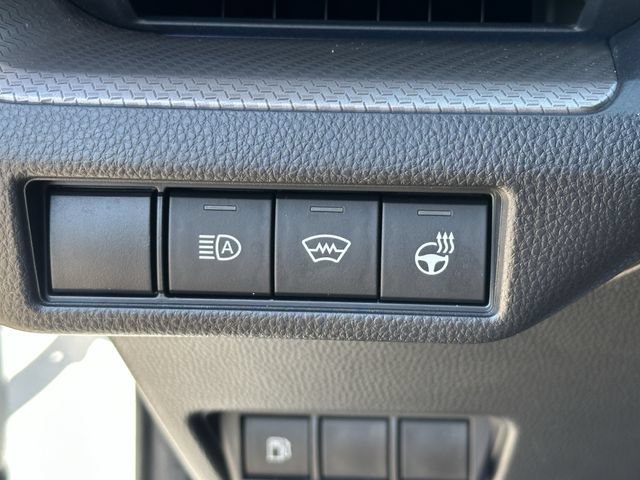 Used 2023 Toyota Prius XLE FWD image 24