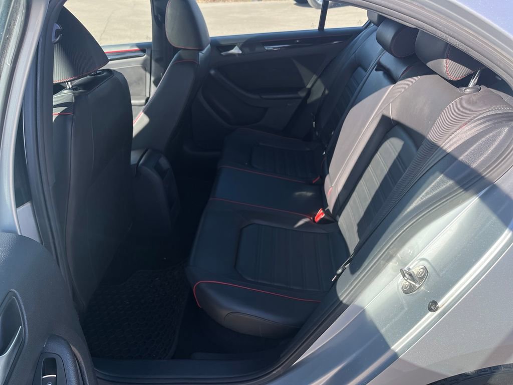 Used 2015 Volkswagen Jetta GLI SE image 15