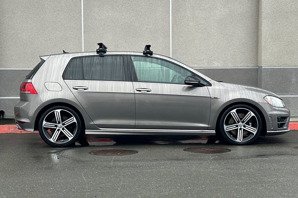 Used 2016 Volkswagen Golf R 4-Door AWD/4WD image 3