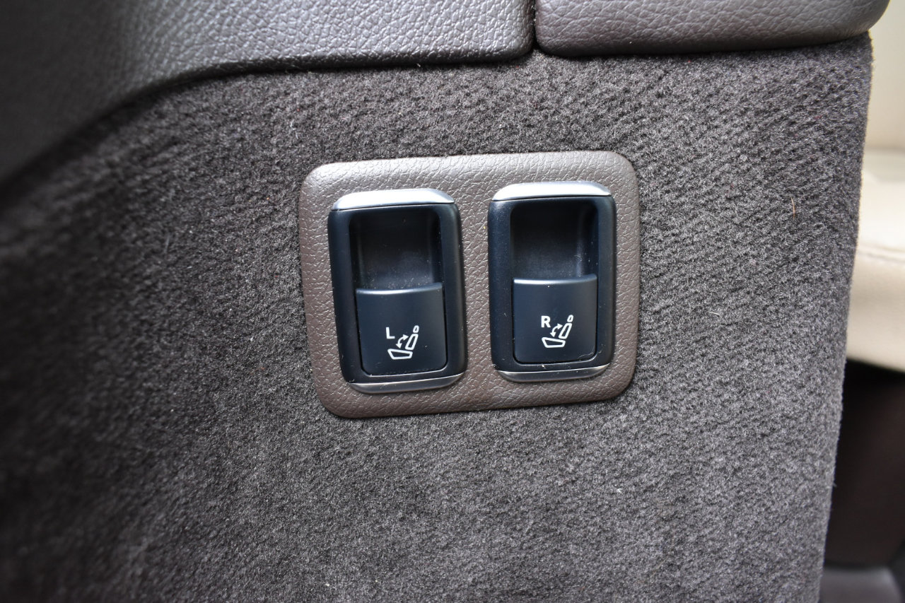 Used 2018 Mercedes-Benz GLS 450 4MATIC w/ Premium Package image 52