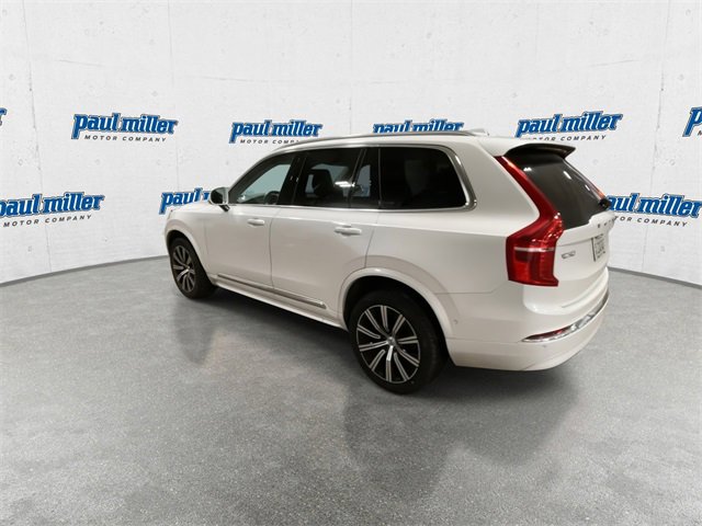 Used 2023 Volvo XC90 B5 Plus image 8