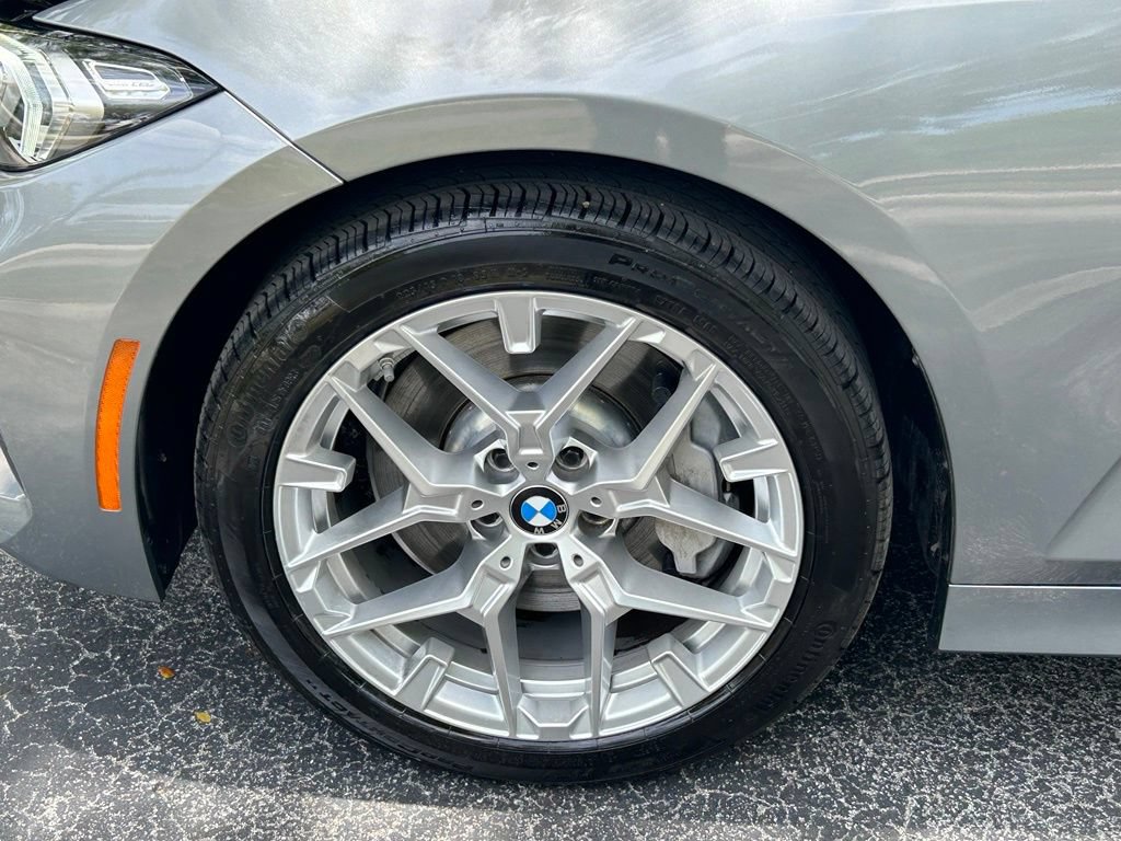 Used 2025 BMW 330i Sedan w/ Convenience Package RWD image 26