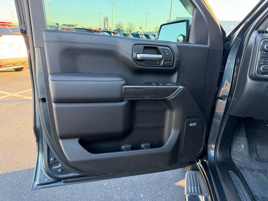 Used 2020 Chevrolet Silverado 1500 LTZ w/ LTZ Plus Package image 13