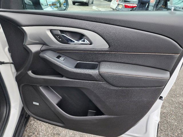 Used 2021 Chevrolet Traverse RS w/ LPO, Floor Liner Package image 10