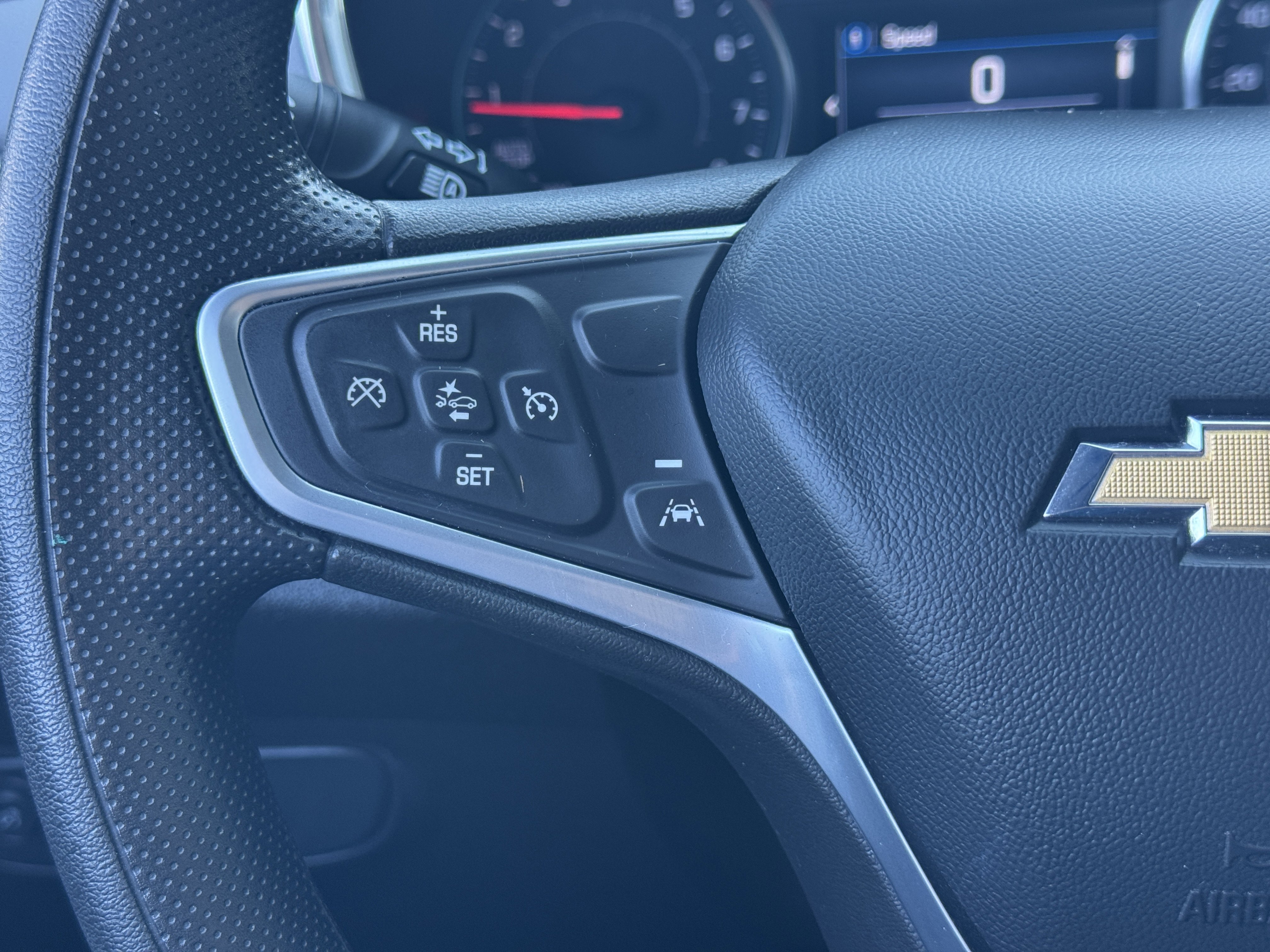 Used 2023 Chevrolet Equinox LT image 33