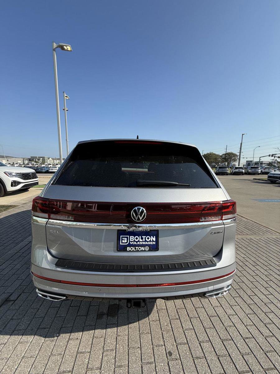 New 2026 Volkswagen Atlas SEL Premium R-Line image 8