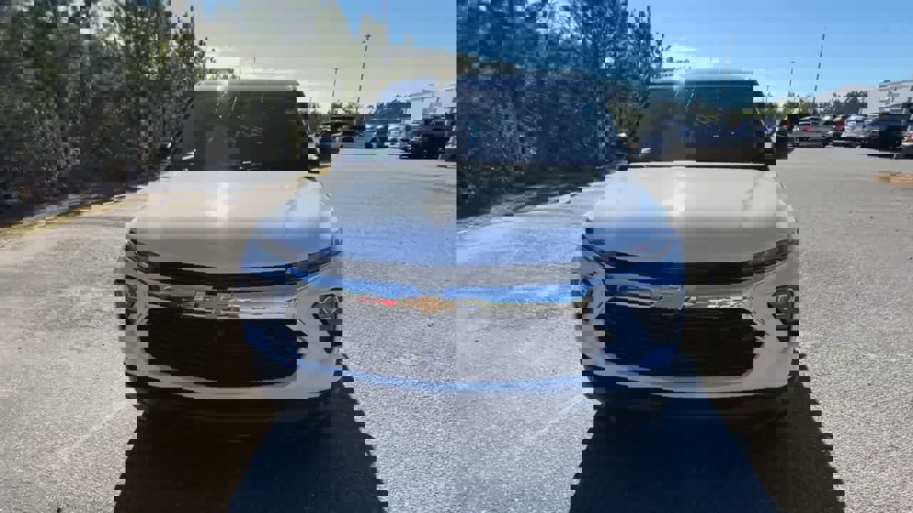 Used 2024 Chevrolet TrailBlazer LS w/ LS Convenience Package image 3