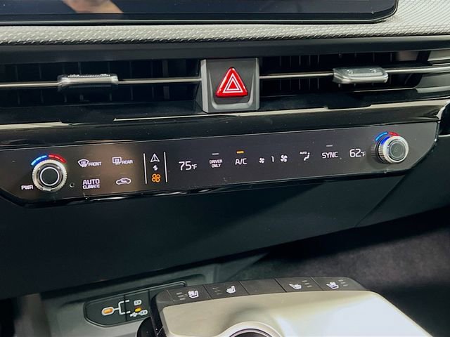 New 2025 Kia EV6 Wind image 16