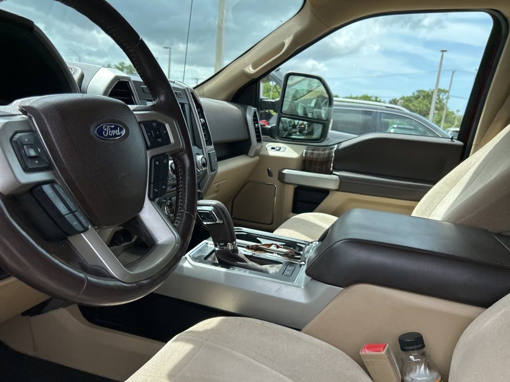 Used 2018 Ford F150 Lariat w/ Equipment Group 502A Luxury image 4