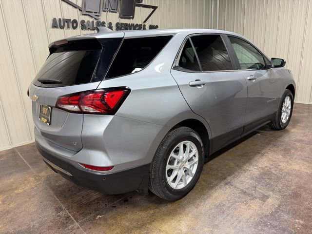 Used 2024 Chevrolet Equinox LT w/ LPO, Floor Liner Package image 9