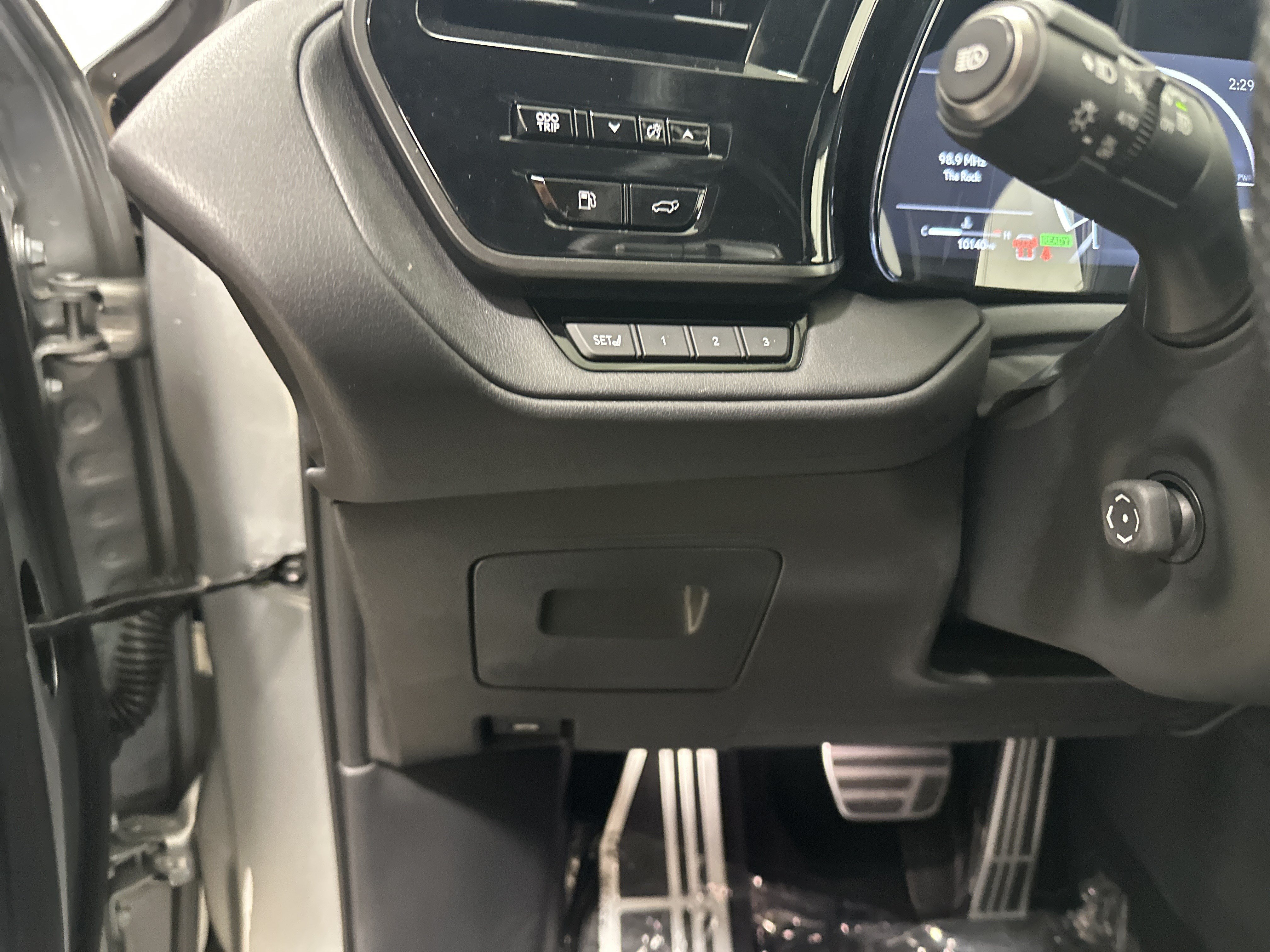 Certified 2025 Lexus TX 500h AWD image 38