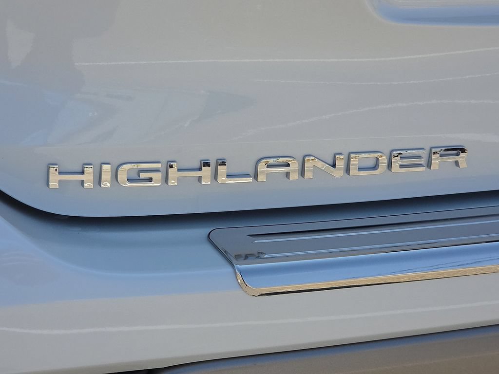 New 2026 Toyota Highlander Platinum AWD/4WD image 11