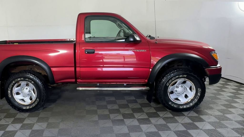 Used 2004 Toyota Tacoma 4x4 Regular Cab image 2