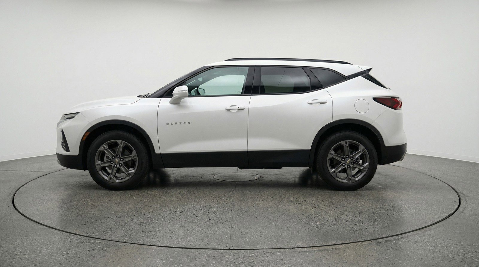 Used 2025 Chevrolet Blazer LT image 5