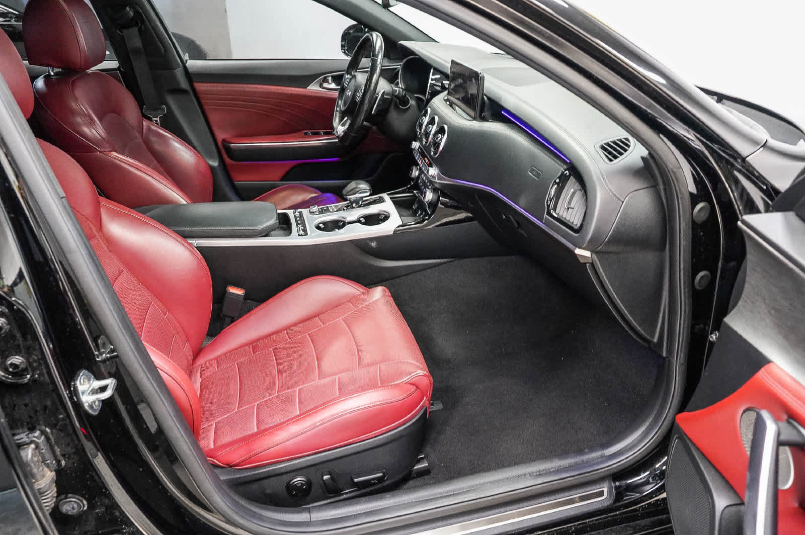 Used 2022 Kia Stinger GT2 w/ Red Interior Color Package AWD/4WD image 17