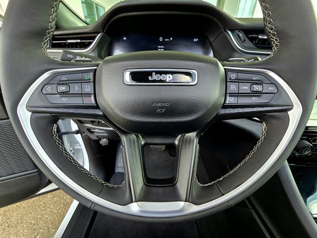 Certified 2023 Jeep Grand Cherokee L Laredo image 14