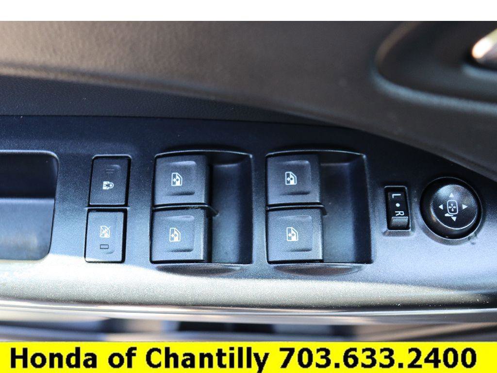 Used 2017 Chevrolet Colorado LT image 21