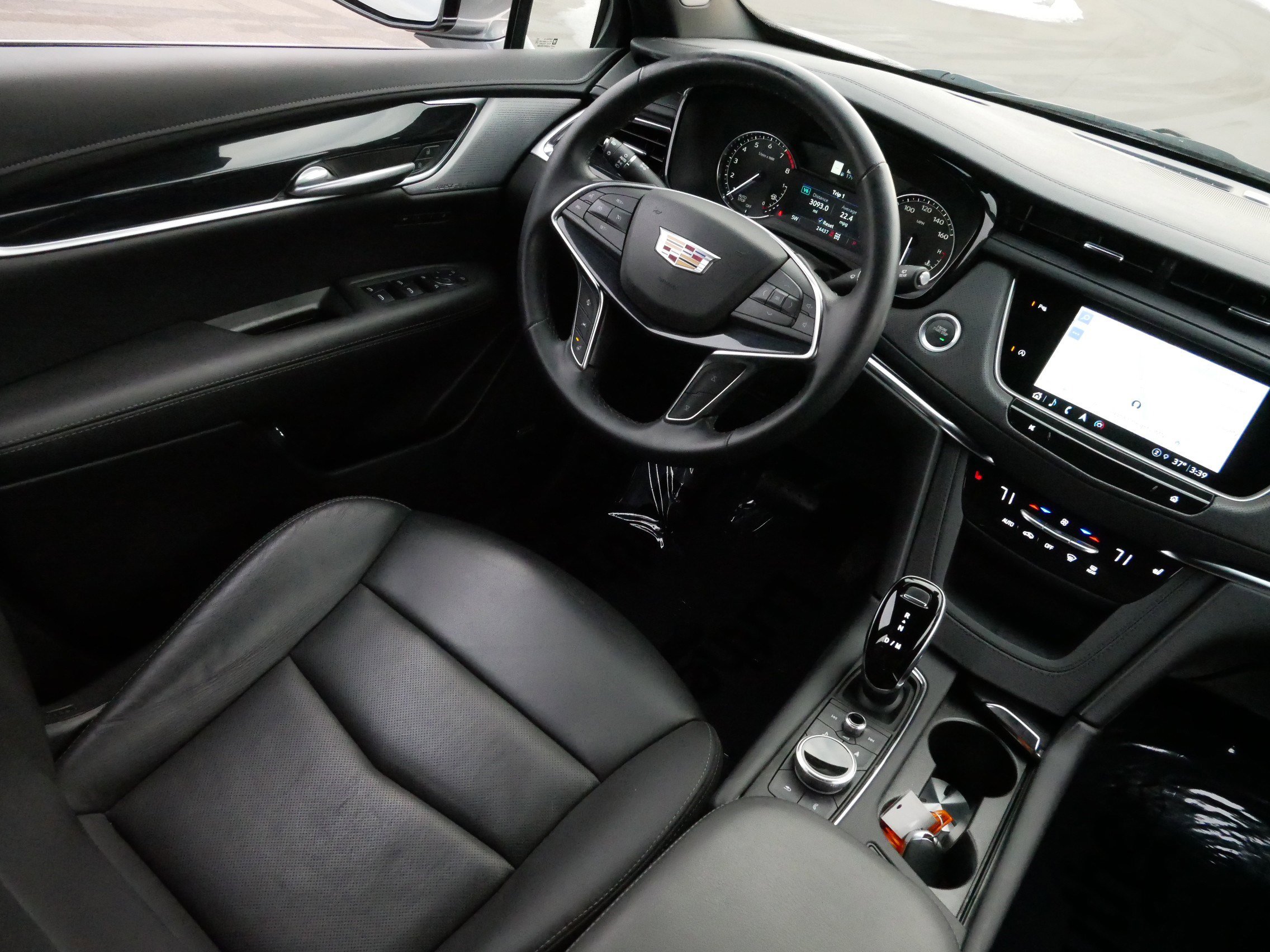 Certified 2025 Cadillac XT5 Premium Luxury image 9