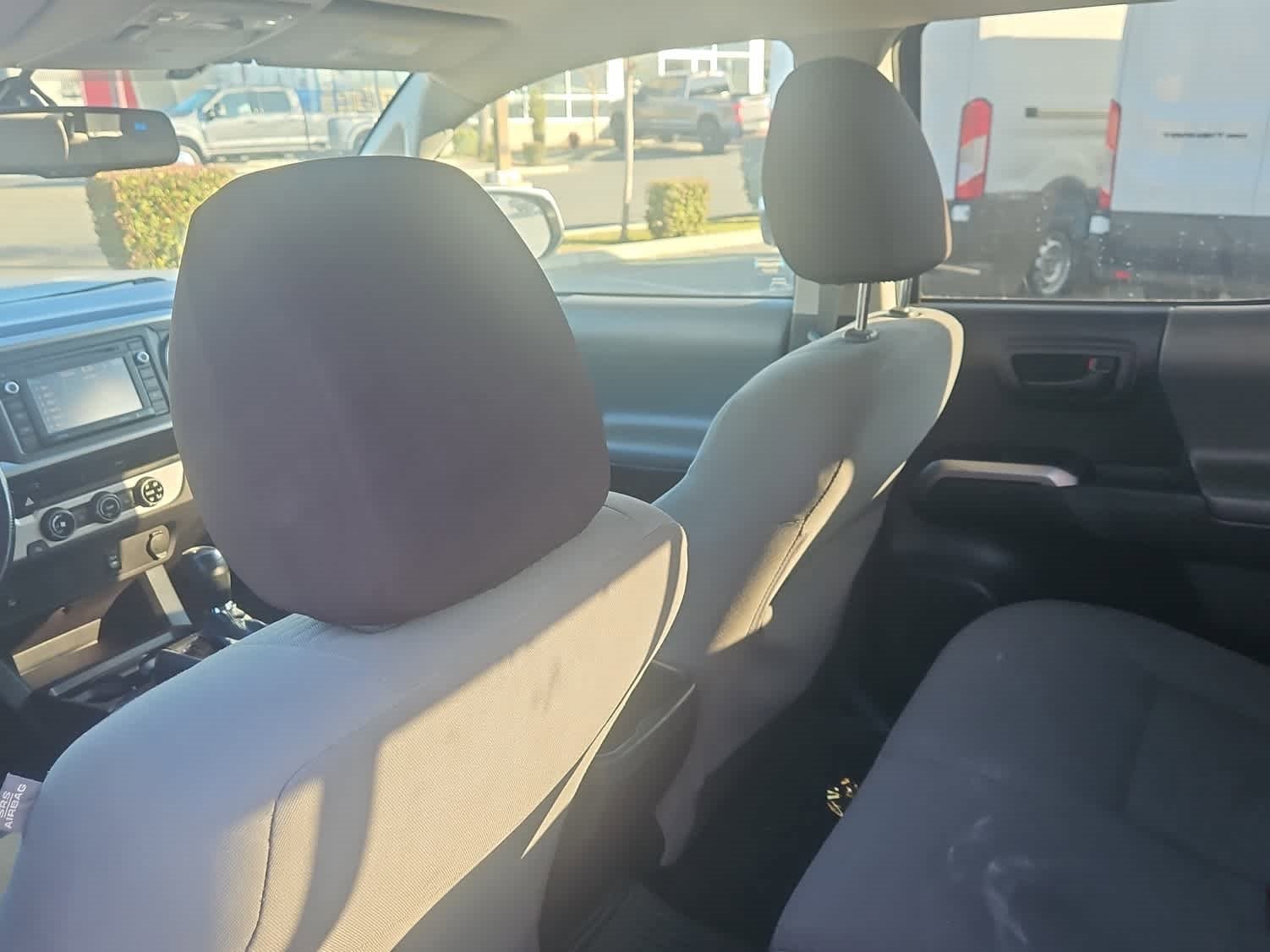 Used 2017 Toyota Tacoma 2WD Double Cab image 12