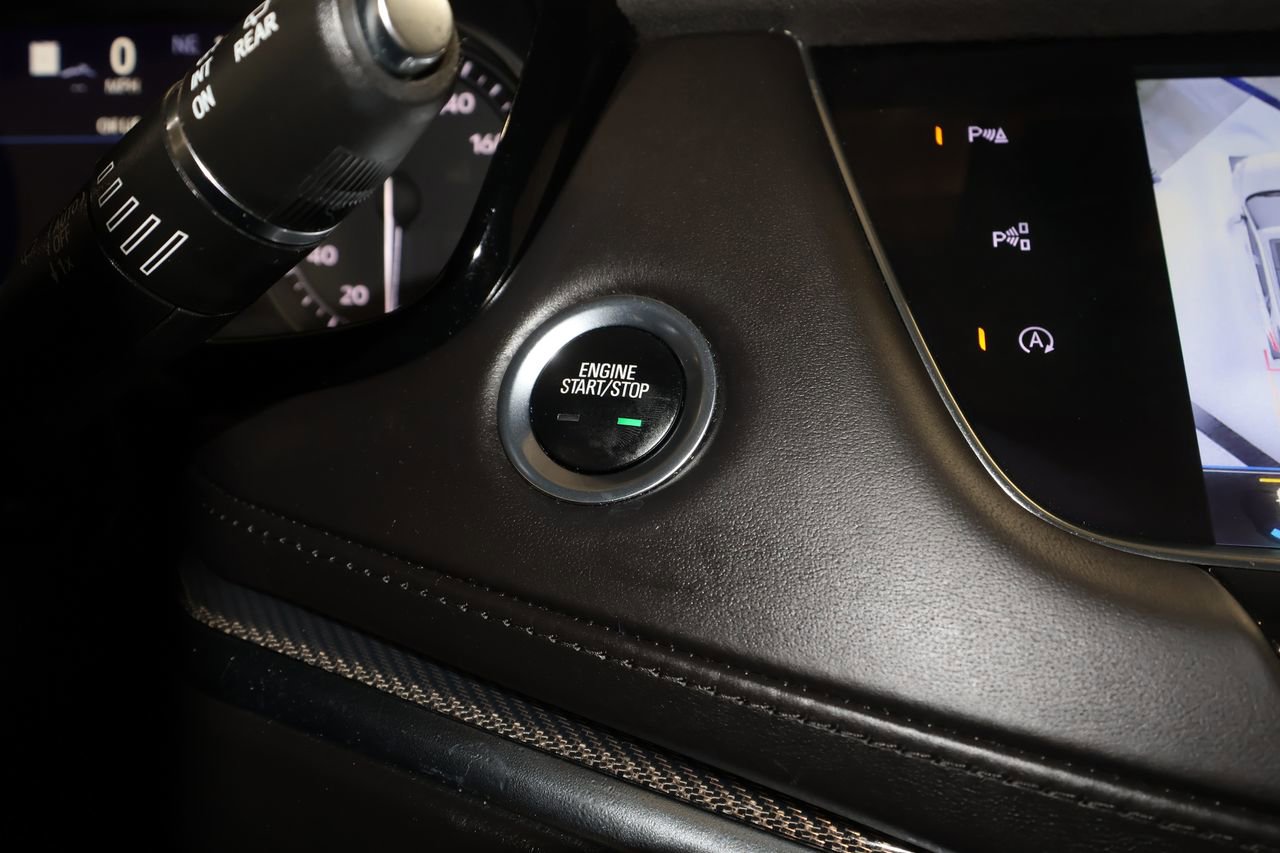 Certified 2024 Cadillac XT5 Premium Luxury w/ Platinum Package image 17