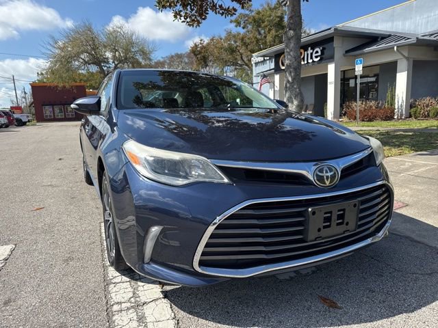 Used 2018 Toyota Avalon XLE image 2