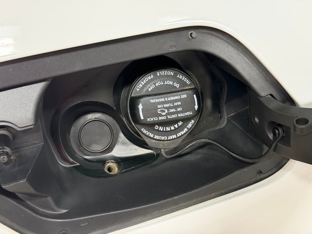 Used 2019 Volkswagen Jetta SE w/ Cold Weather Package image 17