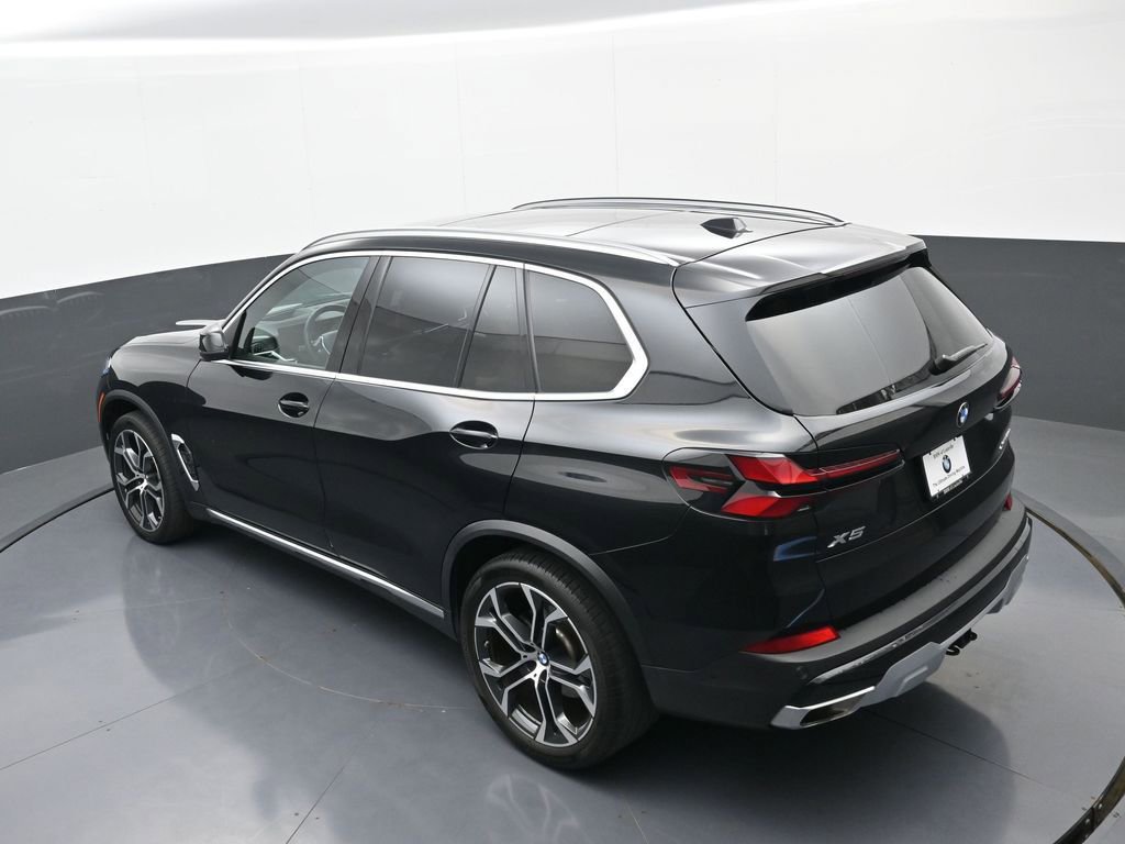 Used 2024 BMW X5 xDrive40i w/ Premium Package AWD/4WD image 34