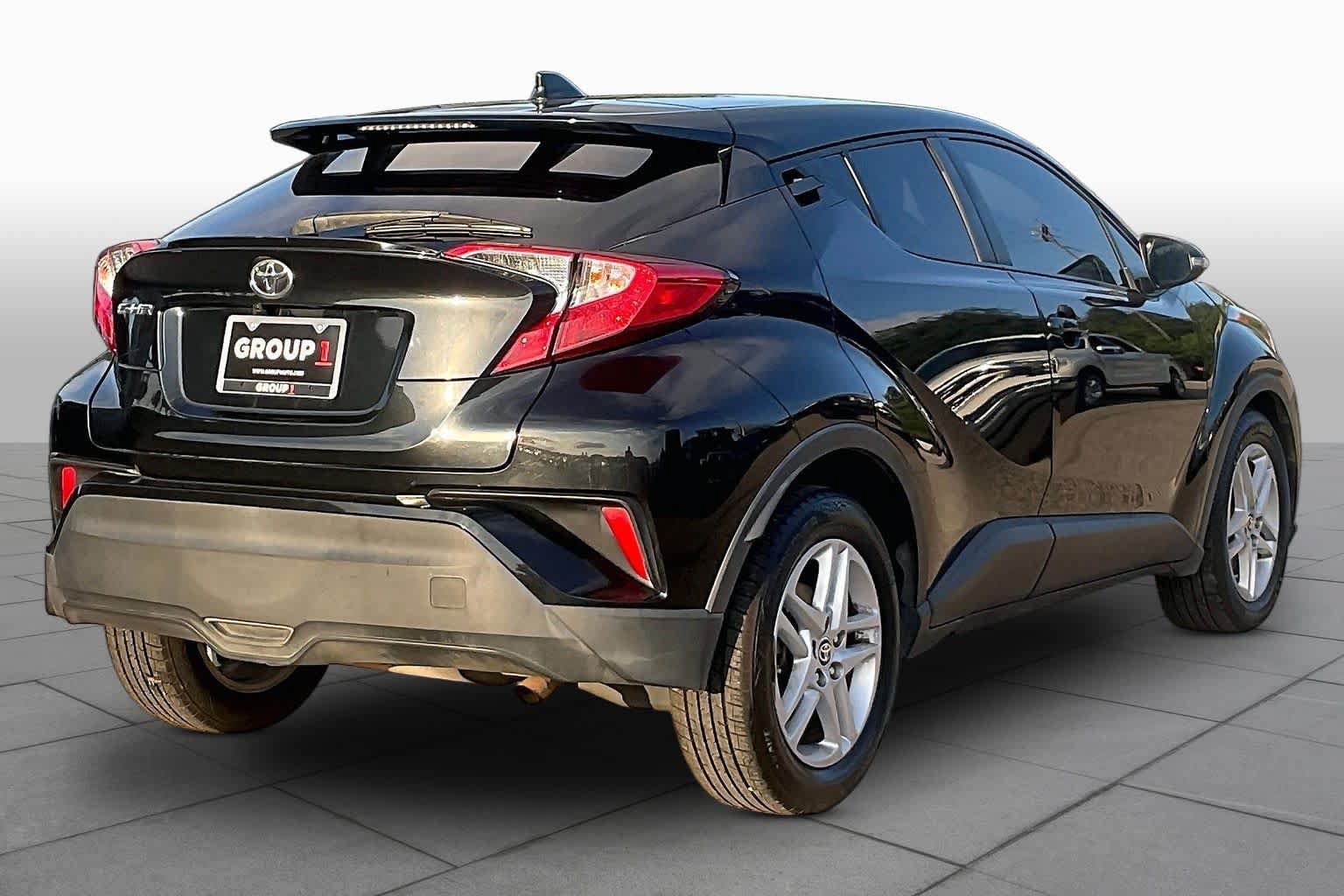 Used 2020 Toyota C-HR LE FWD image 13