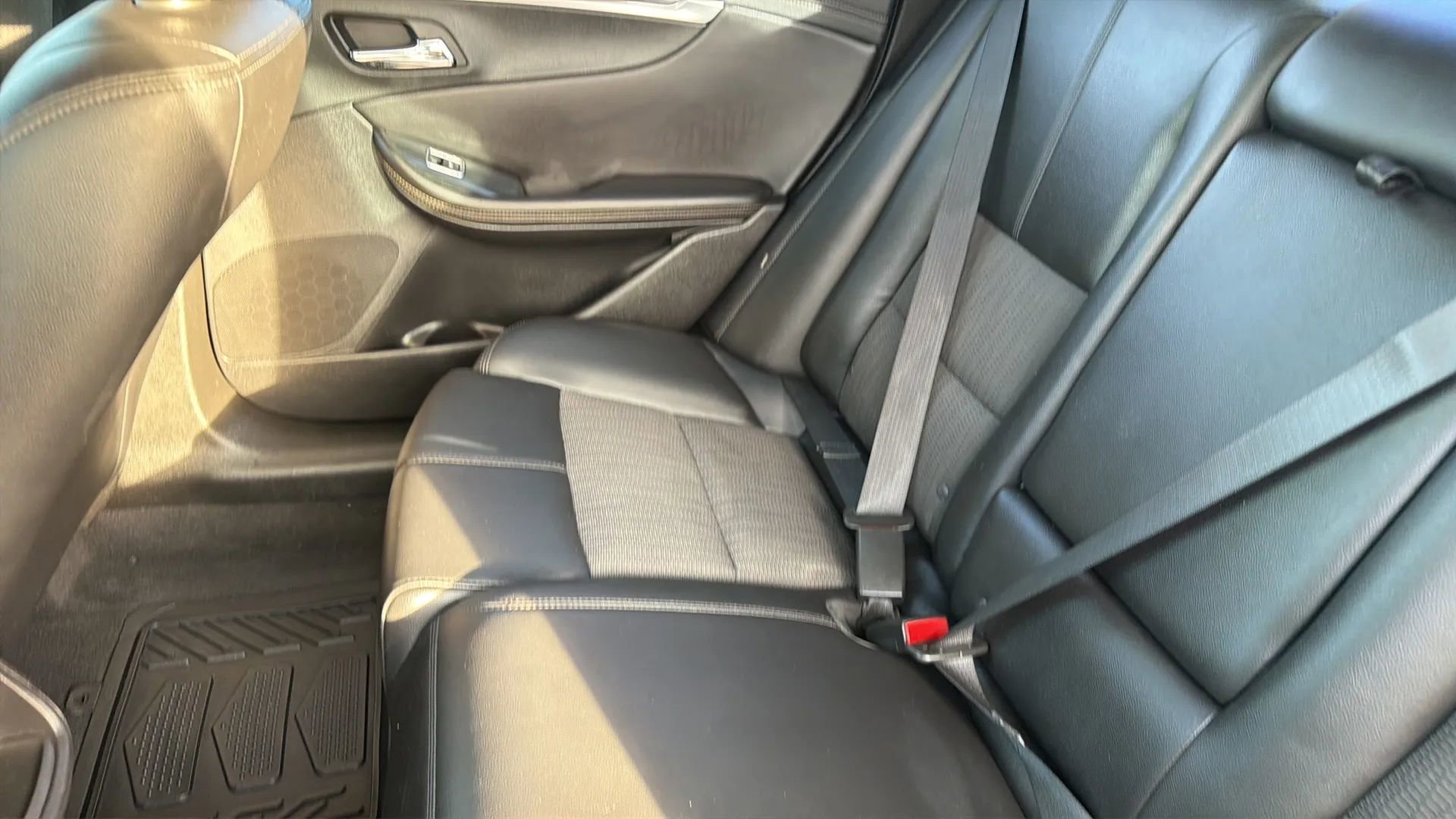 Used 2020 Chevrolet Impala LT FWD image 36