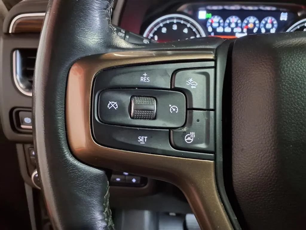 Used 2021 Chevrolet Suburban High Country AWD/4WD image 31