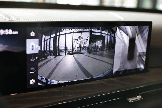 New 2026 Genesis GV80 3.5T e-SC image 39