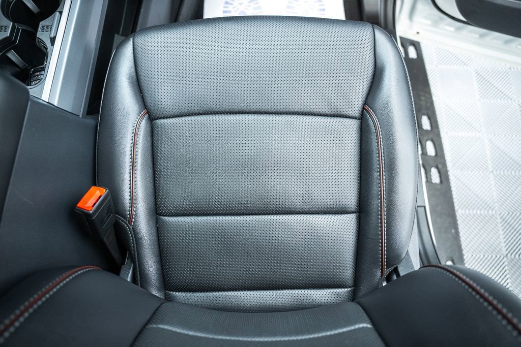 Used 2024 Ford F250 Lariat w/ Lariat Ultimate Package image 38