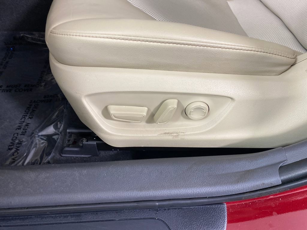 Certified 2020 Toyota Camry XLE image 8