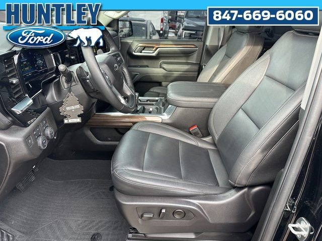 Used 2024 Chevrolet Silverado 1500 RST AWD/4WD image 13