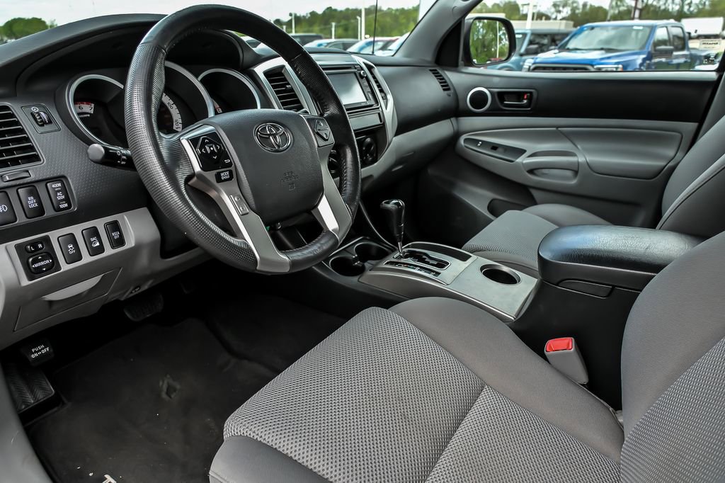 Used 2015 Toyota Tacoma TRD Pro AWD/4WD image 14