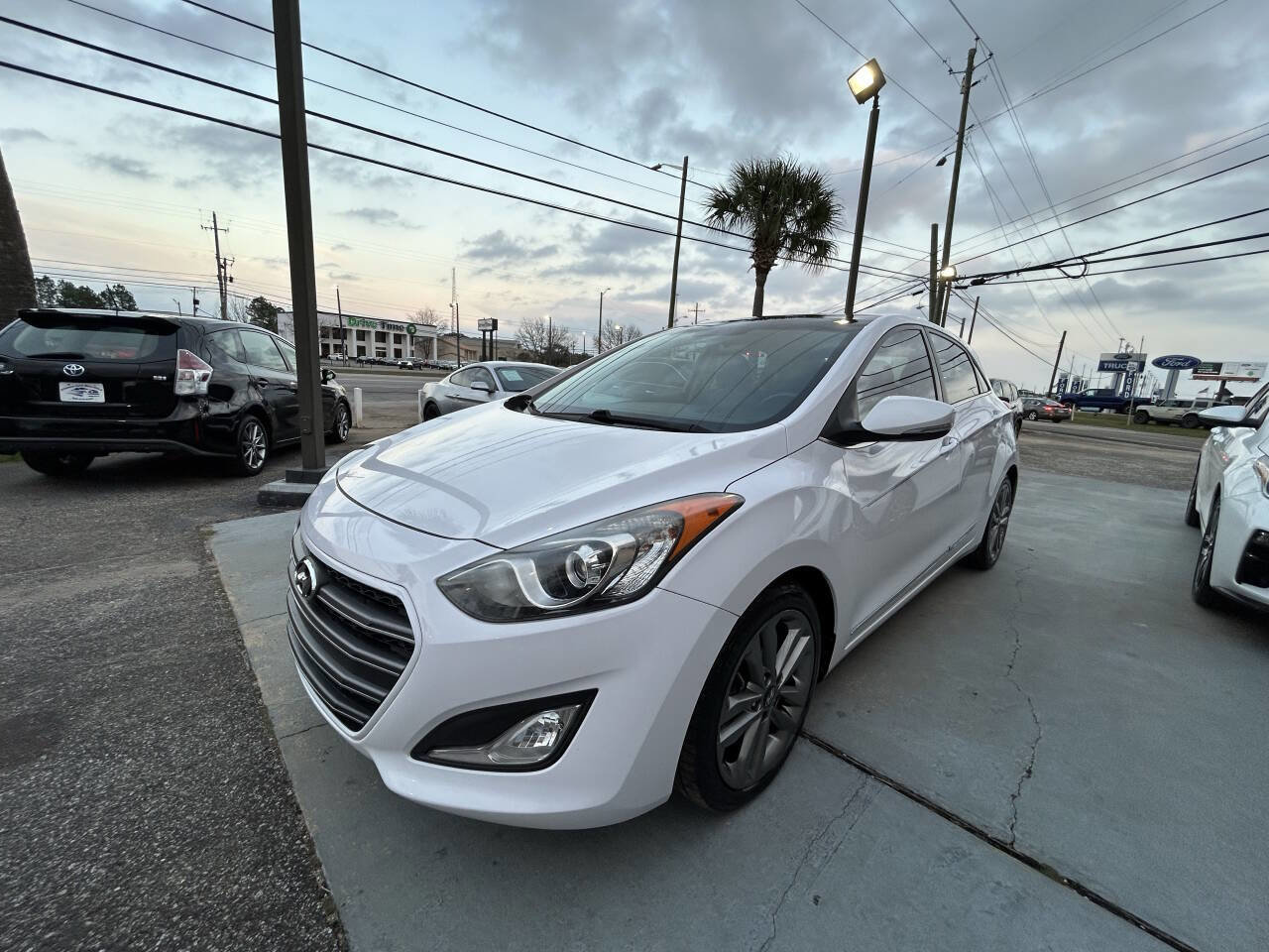 Used 2016 Hyundai Elantra GT w/ Option Group 03 image 23