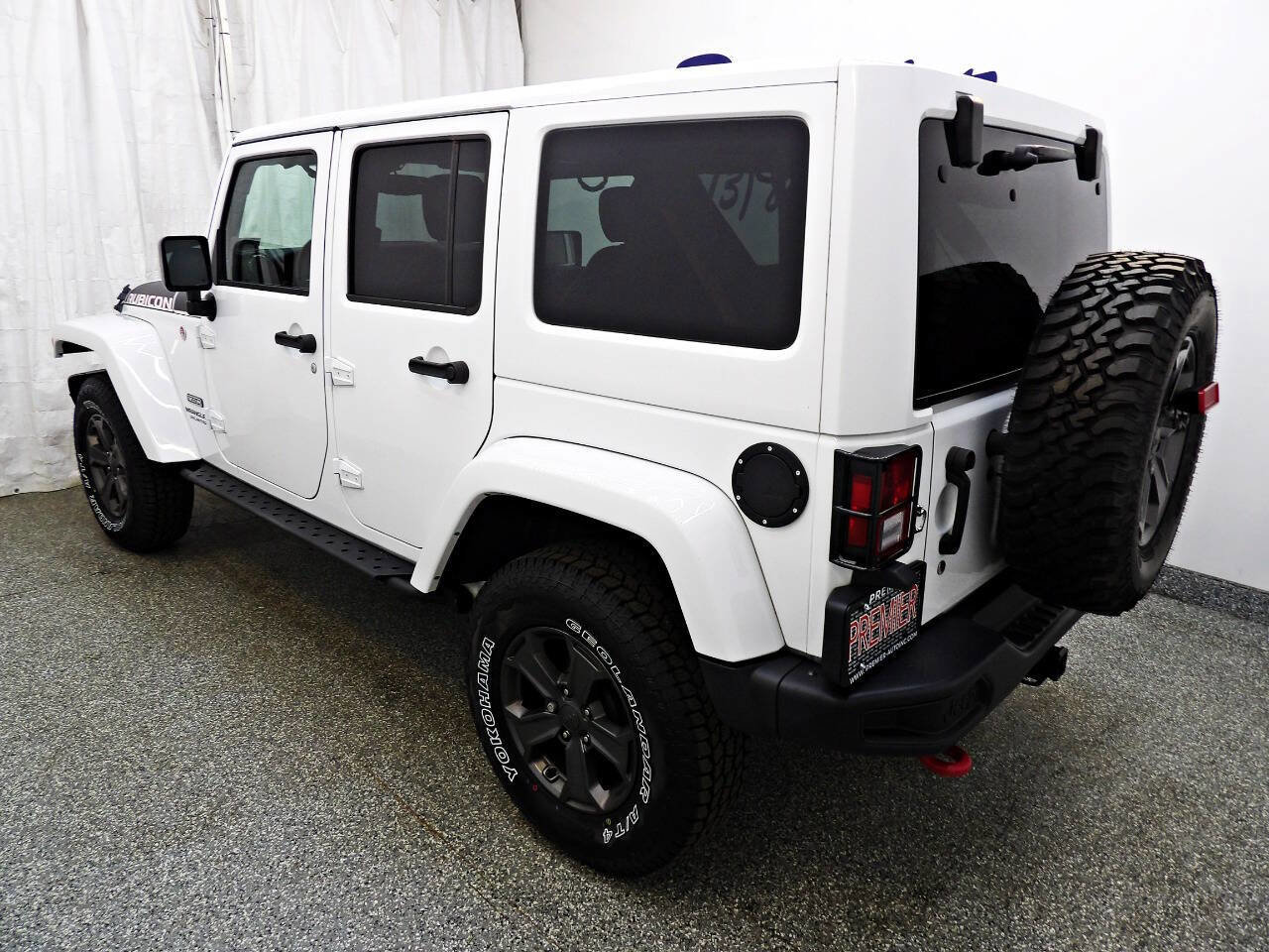 Used 2017 Jeep Wrangler Unlimited Rubicon image 4