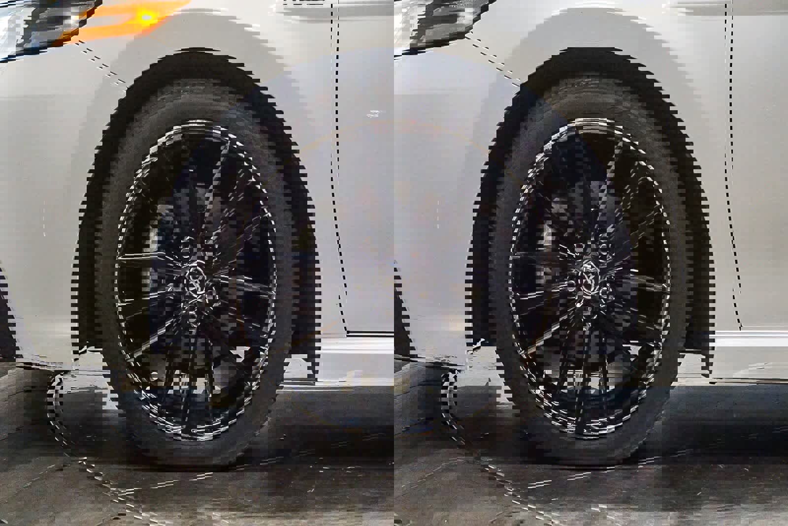 Used 2021 Toyota Camry XSE image 9