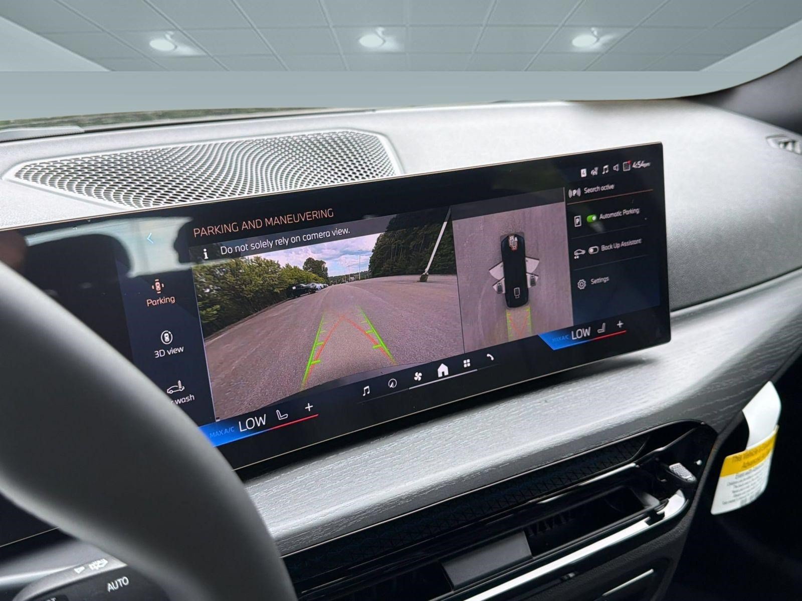 New 2026 BMW i4 eDrive40 w/ Parking Assistance Package RWD image 19