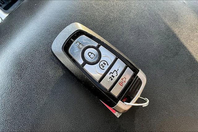 Used 2019 Ford F150 Platinum w/ Equipment Group 701A Luxury image 10